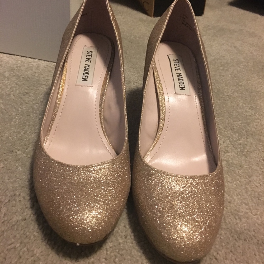 Steve Madden Gold ✨Sparkly✨ Heels